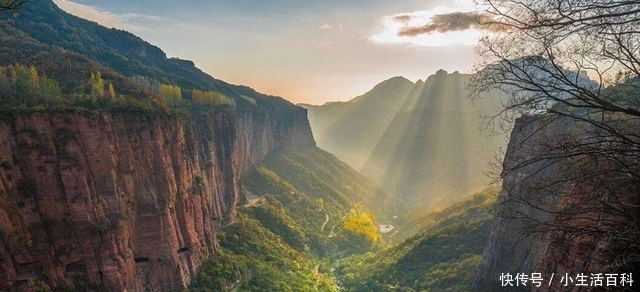 悬崖上的郭亮村，有着原始的自然感觉，不愧是第一个影视村