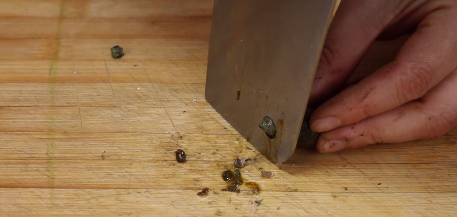 家里有带孔的菜刀，有一种实用效果，我也是刚知道