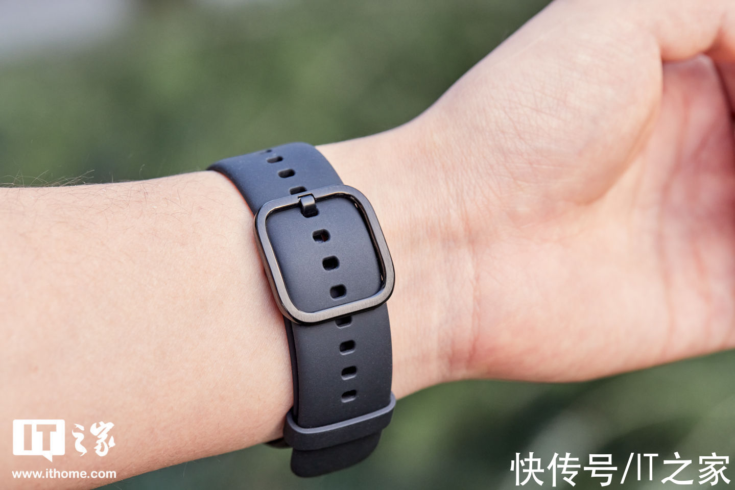 表带|「IT之家开箱」vivo WATCH 2 独立通信智能手表原力黑图赏