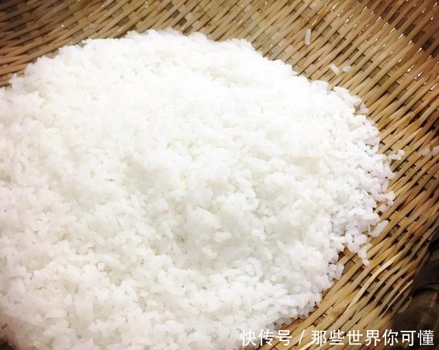 大米到了你手里,真的蒸对了吗加点这些料才是真的好吃!