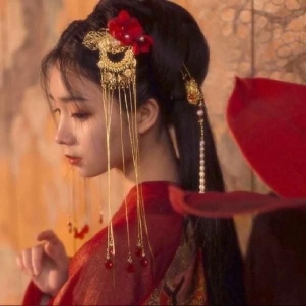 脸型|女生脸上有“3特征”，是稀有的“古风脸”，看你适不适合穿古装！