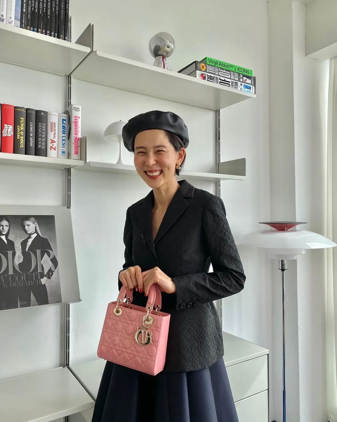 穿T恤的时候 戴什么项链最时髦?