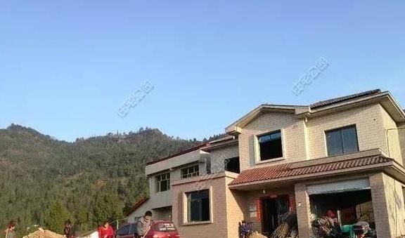 别墅|农村小伙竟花34万在人烟稀少的地方建别墅,为了啥?