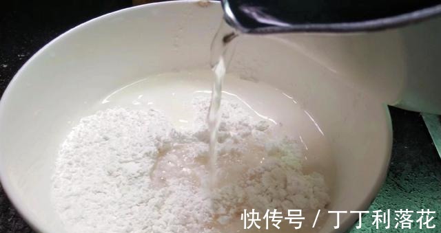 生发剂|他是“天然生发剂”，每天坚持吃含有维生素，能够很好的保护头发！