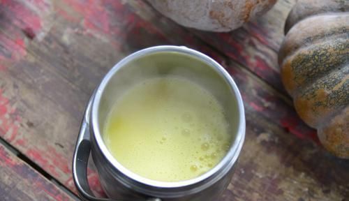 豆?jié){里加點(diǎn)它，好喝又養(yǎng)胃，消腫補(bǔ)血還潤(rùn)膚，尤其女人要多喝