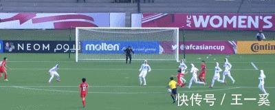 王珊珊|7-0!中国女足提前出线!王霜戴帽庆生,王珊珊双响唐佳丽建功