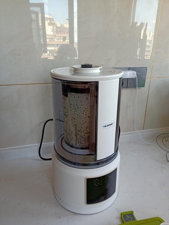 做芝麻红枣糕啦！不加糖也甜甜的，秋后1天2块我从不间断