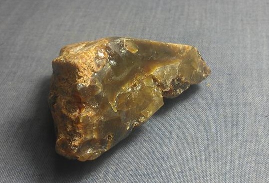 没想到|儿子放学路上捡的一块不起眼的石头,没想到,却改变了全家的生活