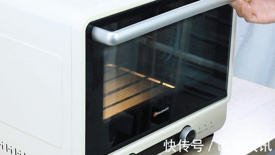 蛋黄|别等到娃不爱吃饭了才想起它！随手一做又香又脆，吃1次想3天