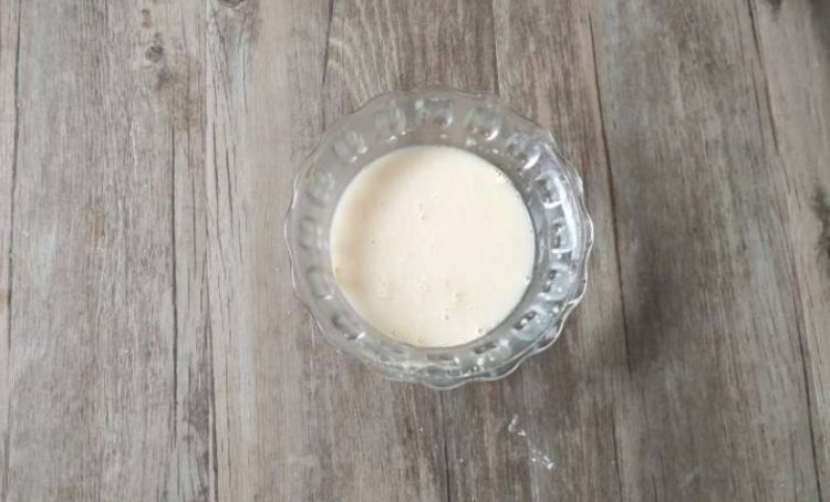 蒸馒头别只加酵母和白糖,多加一个料,馒头蓬松洁白,光滑不开裂