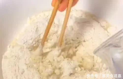 松软|我家面粉从不蒸馒头,学会新做法,香脆松软,3天一袋面不够吃