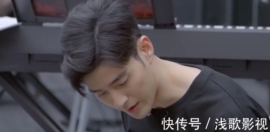 《披哥》成团夜,李株衔无缘台前,徒留两处遗憾一处落寞