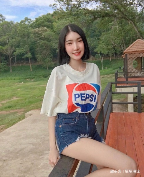 风格 各式款式的服装也可以演绎出各式风格