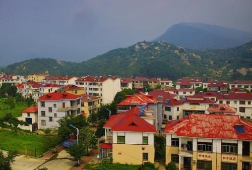 城市|城市子女注意明年起父母留在老家的房子,全部实行“地随房走”