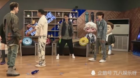 街舞4|《街舞4》直播，王一博模仿力滿分，與張藝興搭檔默契十足