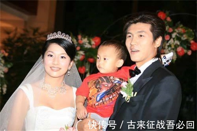足球|国足球员张玉宁近况:与空姐离婚后恢复自由身,身材发福已有二胎