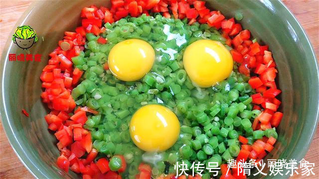 鸡蛋|豆角最好吃做法，不用炒不油炸，加2个鸡蛋，出锅比红烧肉还好吃