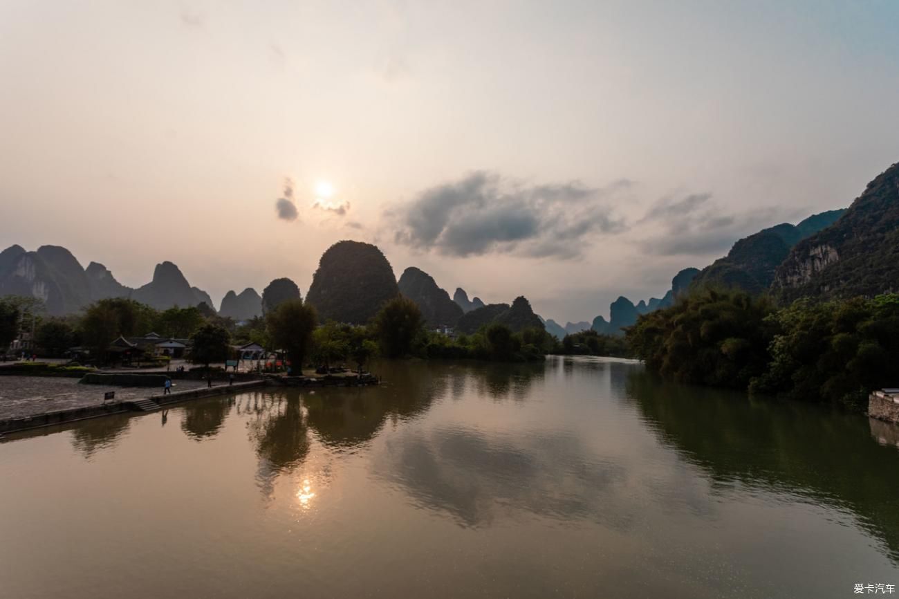 阳朔的山与水，是你一生都看不尽的风景