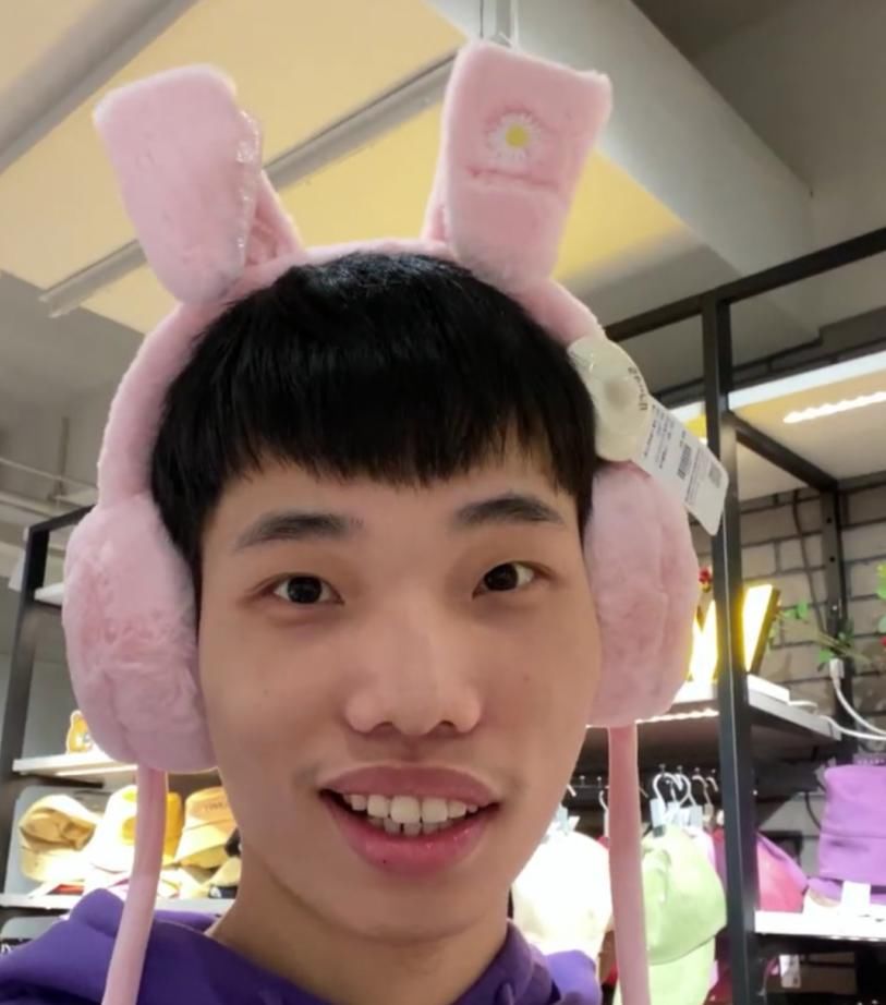 耳机|听声辨位的秘诀？鲨鱼为上分买来新装备，结局不到一天，弹幕沦陷