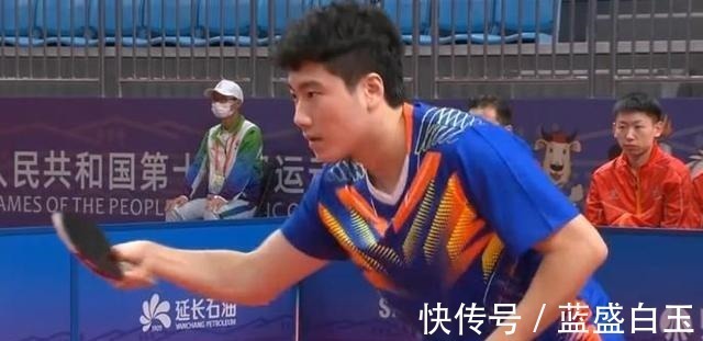 梁靖崑|3-0,41岁侯英超又造神迹!横扫国乒世界冠军,打得对手憋屈至极!