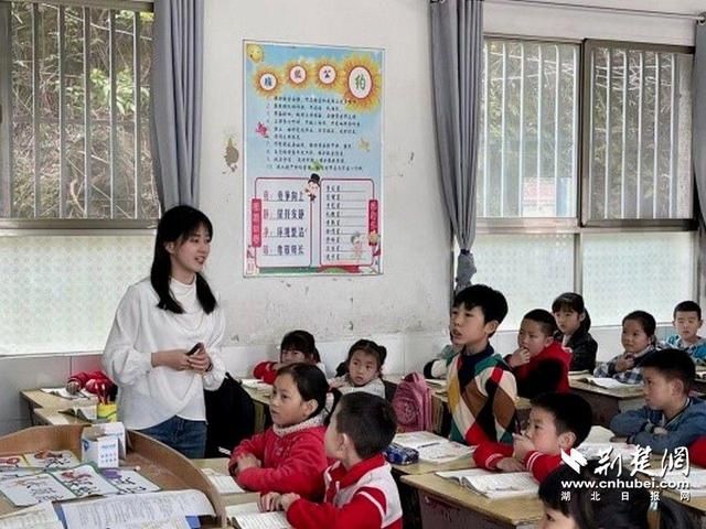 湖北第二师范学院“手拉手垄上行” 支教活动走进罗田希望小学