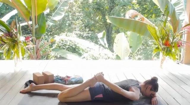 大腿|推荐8个瑜伽动作,专门针对大腿粗、柔韧性还特别差的人