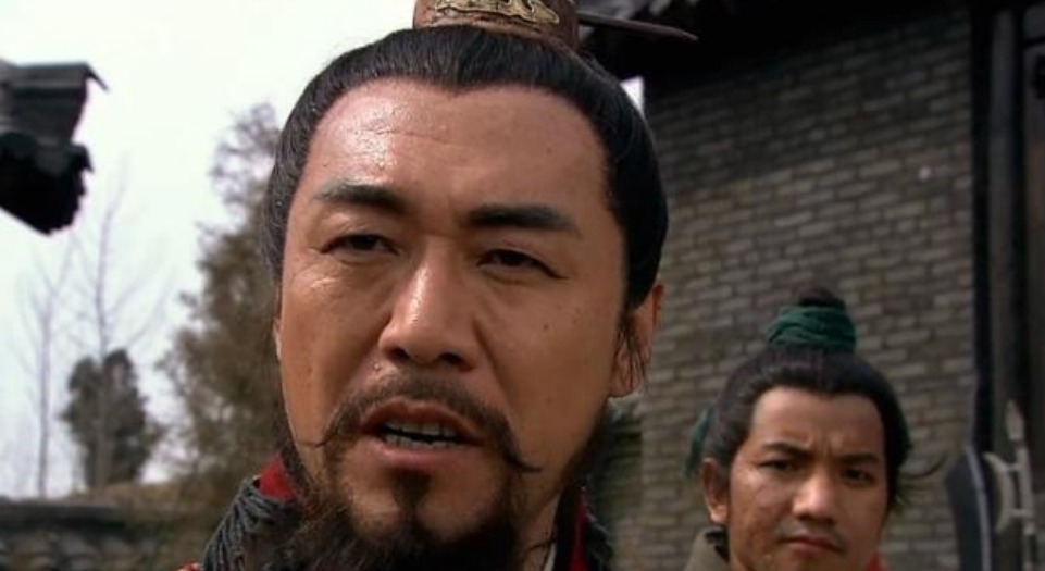 卢俊义@上梁山前他的武功很高,上山后却从不上阵打仗,宋江也拿他没办法