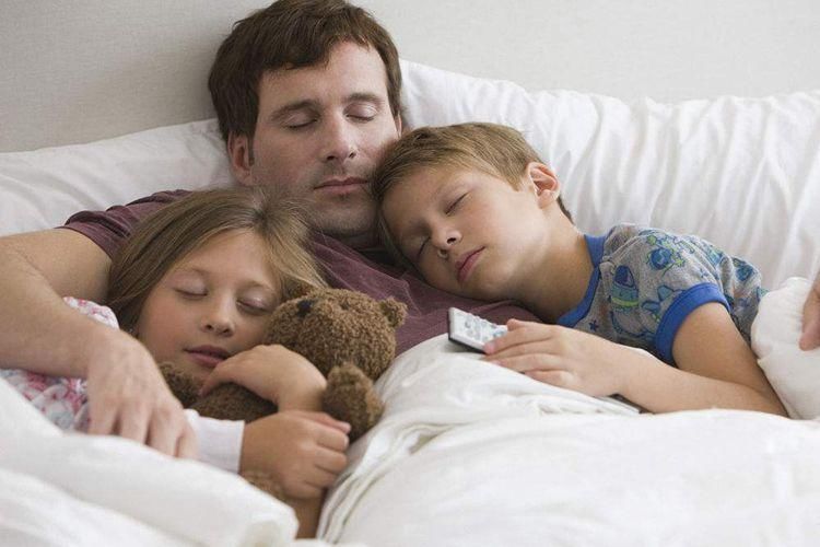 爸爸妈妈|孩子几岁分房睡最好？非3岁也非5岁，这个时候才是最佳分床时机