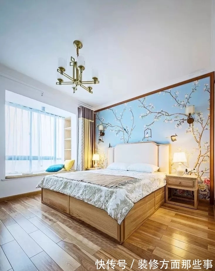 四居室|135平中式四居室,悬浮式极简的电视背景墙很时尚