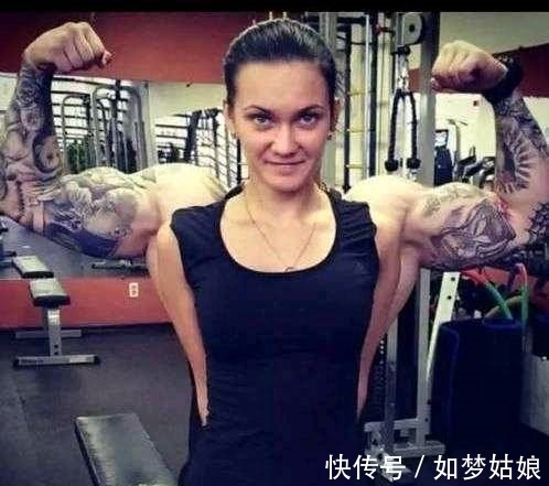 |搞笑图片幽默段子笑话： 哈哈哈，这孩子怎么被挂门上了