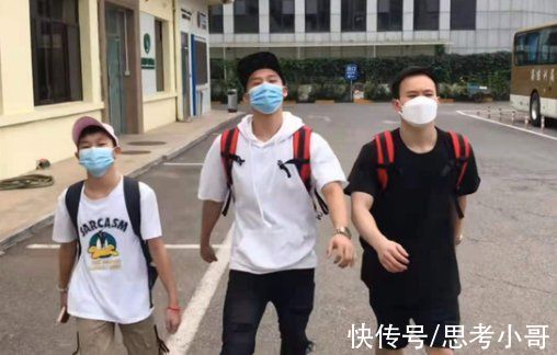 全红婵|全红婵证件照太萌了!长发齐耳一脸严肃很霸气，假小子秒变美少女