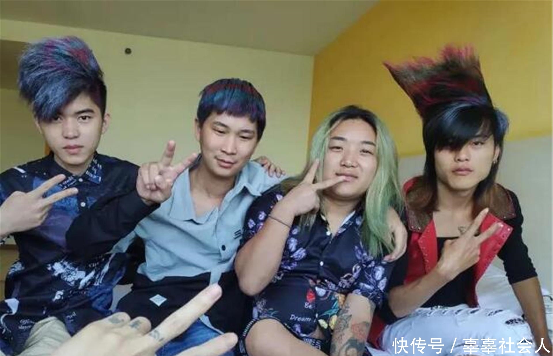 马特|当年他创办“杀马特家族”,后被富婆看上追求,近况如何?