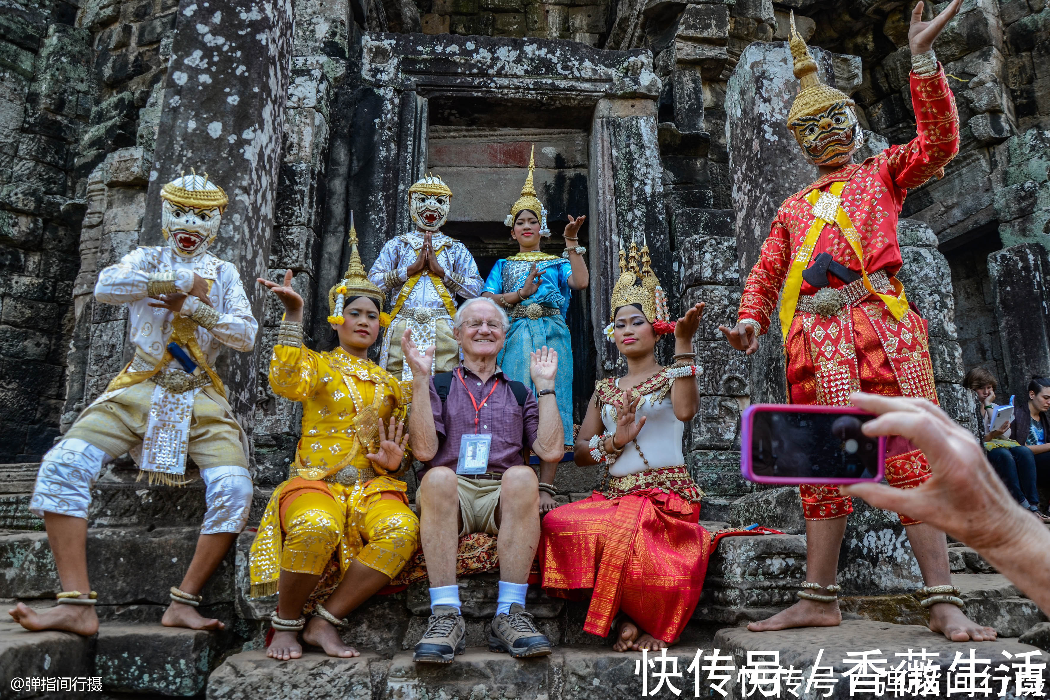 巴戎寺|柬埔寨吴哥窟“最火”地标，佛像“迷之微笑”，原来背后大有故事