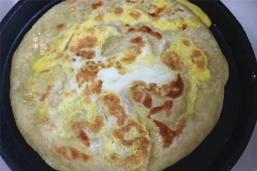 正月初四吃烙饼，两种面粉搭配，外酥里软米香四溢，太好吃了