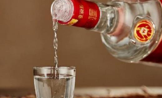 数字|买白酒时,只要看见这行数字,不管啥牌子,都是勾兑酒,很难喝!