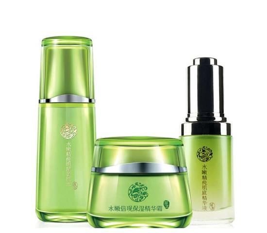 敏感肌肤也可以用 温和好用的补水保湿套装排行榜 肌肤水嫩有光泽