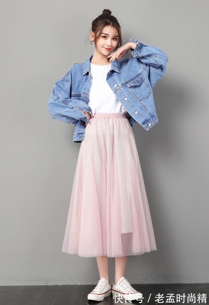 小脚裤|初秋季节,微胖女生穿搭的6个通用服装单品