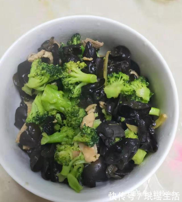 主食|36岁宝妈,从138斤到104斤,坦言减肥一点都不用太痛苦