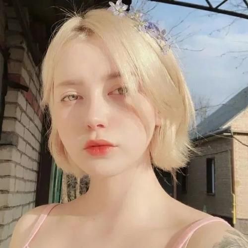 为什么一到卸妆前，我就那么美？|我的化妆台C位 |为什么一到卸妆前，我就那么美？\＂,\＂i10\＂:\＂我的化妆台C位