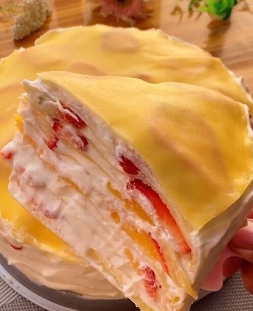 教你用平底锅做千层蛋糕,做法讲解详细,厨房小白也可以一次成功