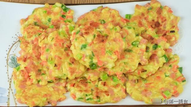 一滴水|厨师长教你豆腐新吃法，不加一滴水做出外酥里嫩的煎饼，简单易学