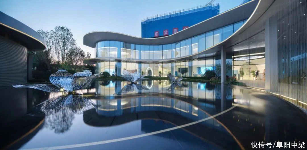 荣膺“2021中国房地产综合实力标杆品牌企业”|中梁地产 | 云璟