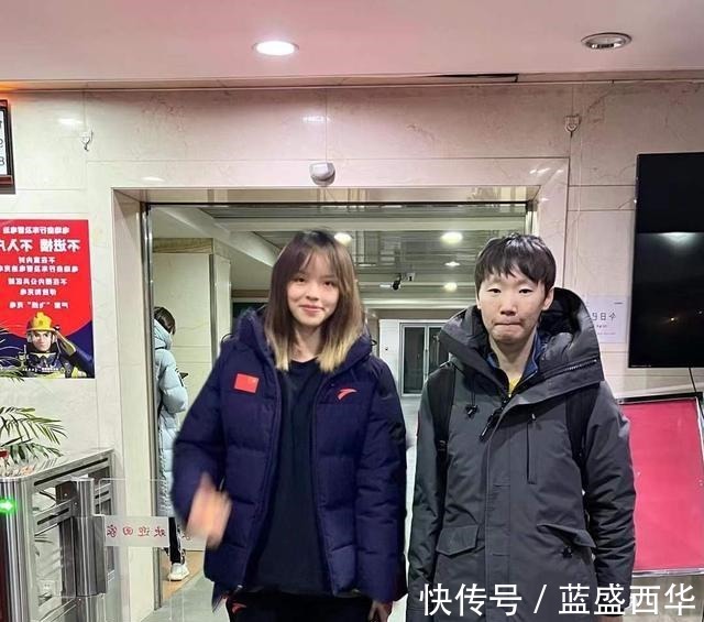 樊振东|追星组诞生!樊振东手持“香烟”引争议,陈梦胖了,孙颖莎成团宠!