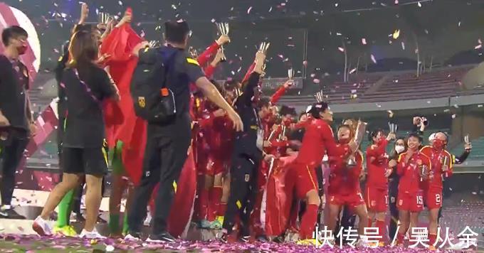 徐阳|国足队长躺枪?中国女足用身躯挡炮膛,黄健翔:躲球的都是胆小鬼