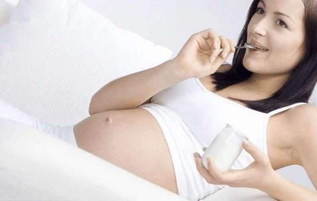 孕期|女性怀孕后，三类牛奶尽量少碰，看似有营养，实则可能伤胎又伤己