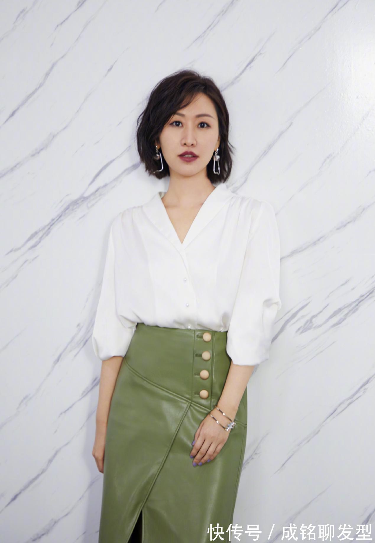 单调感|奔四女性这样穿“不老气”,简单大方还不装嫩,时尚减龄又显气质