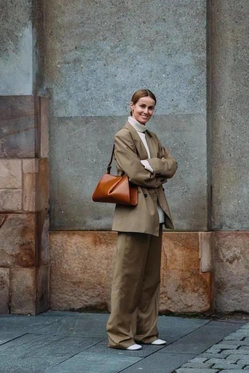 初春穿搭没灵感？快来跟街拍达人们掌握最新出街方式