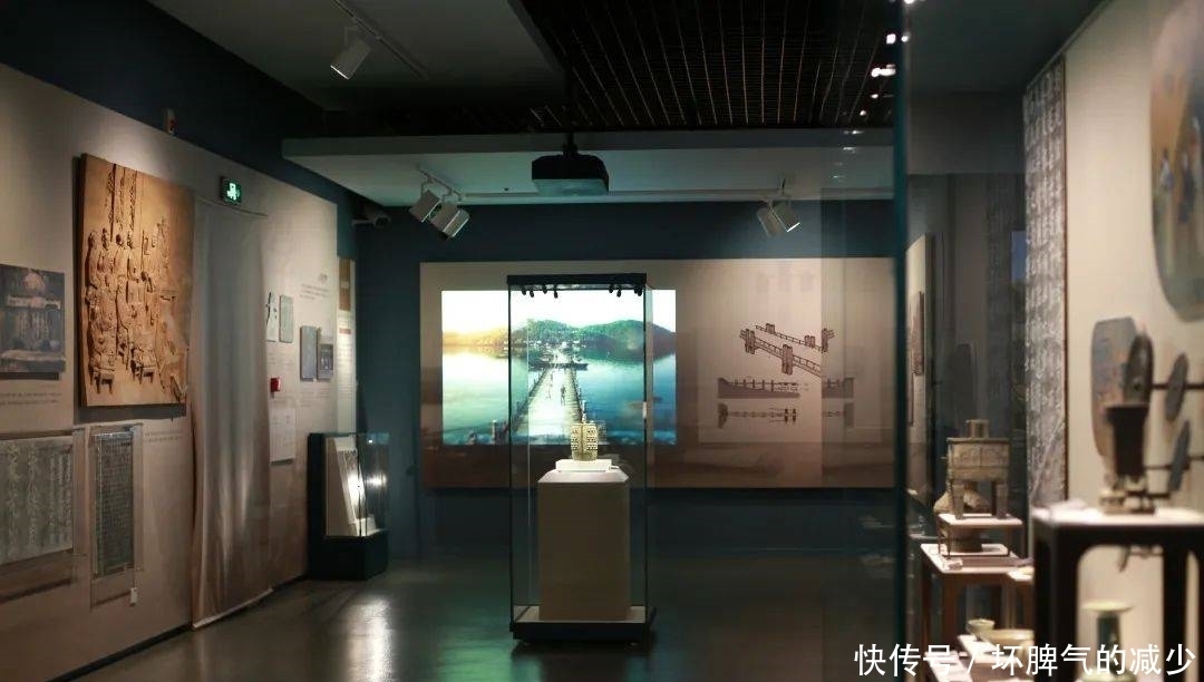 a2947|启动1884年的地质钻机,蒸汽驱动,这老古董收藏价值想必不菲!