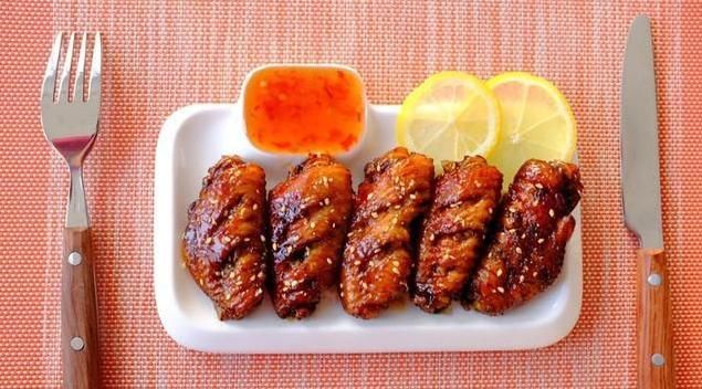 鸡翅|奶奶用了40年的鸡翅秘方,一口脱骨,好吃到舔手指,雷打不动!