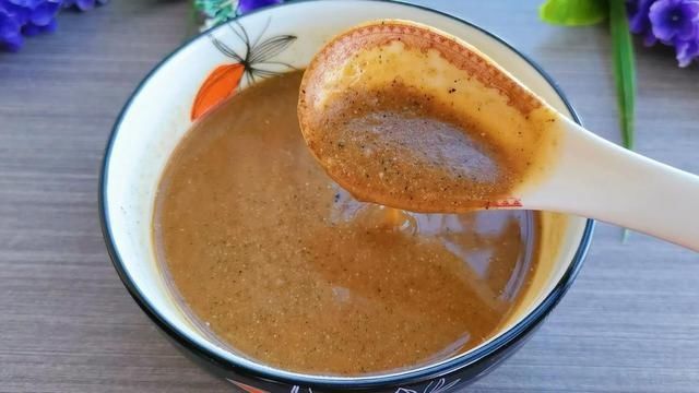 1分钟学会把玉米面变成南方芝麻糊，营养养生，当早餐好喝又健康